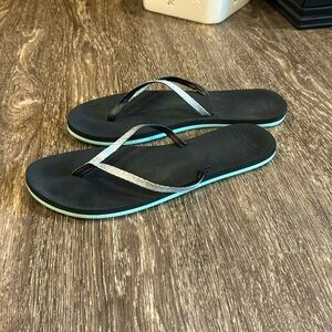 Reef Flip Flops - Sparkly Silver, Black, Mint Bottom